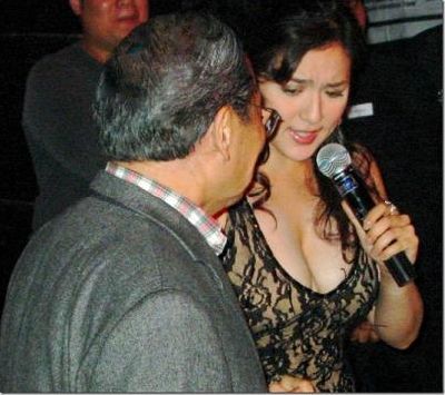 v-Joma-Sison-dirty-old-man-sexy-actress-Ara-Mina-Bayan-Muna.jpg