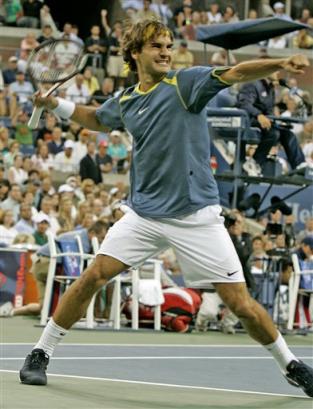 Tennis_Federer_USO_2005_Victory.jpg