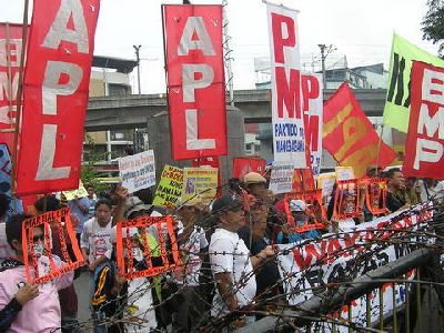 Filipino-Workers-Protest.jpg